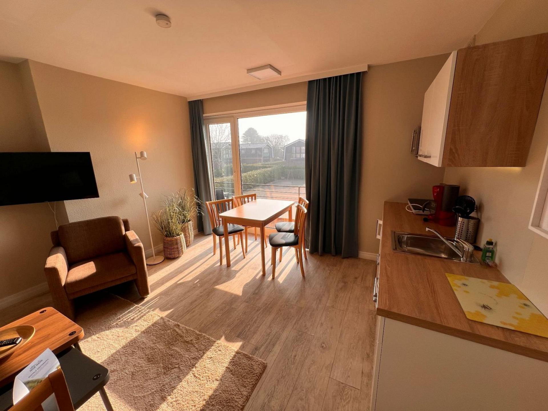 Ferienwohnung NW 23  mit Balkon zur S&uuml;dseite Foto 2