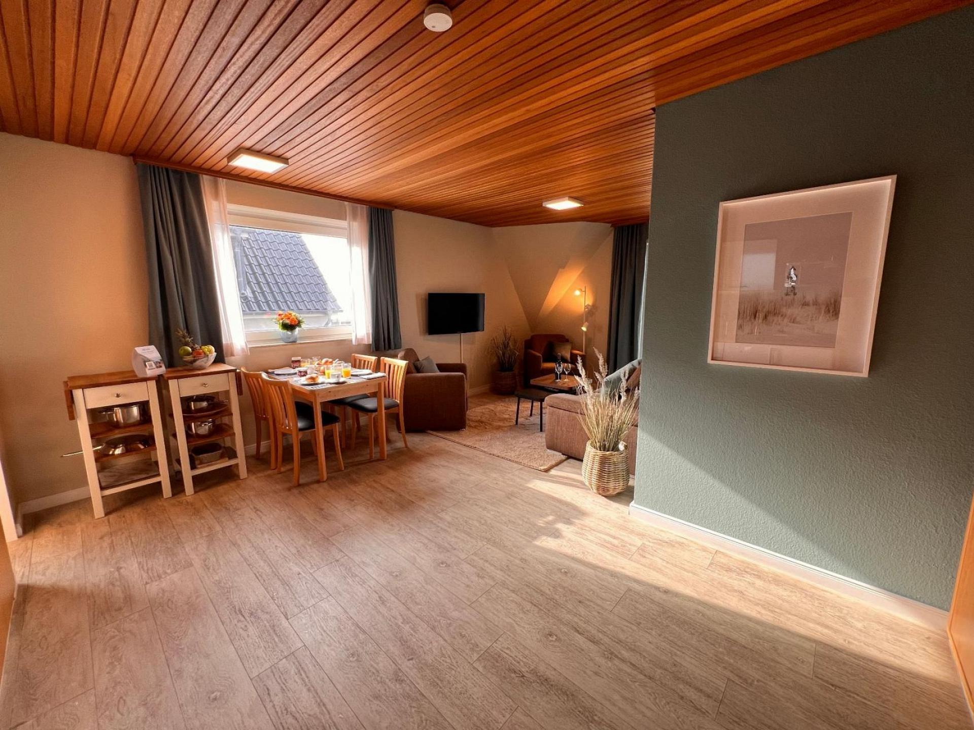 Ferienwohnung NW 36 Balkon mit Meerblick Foto 8