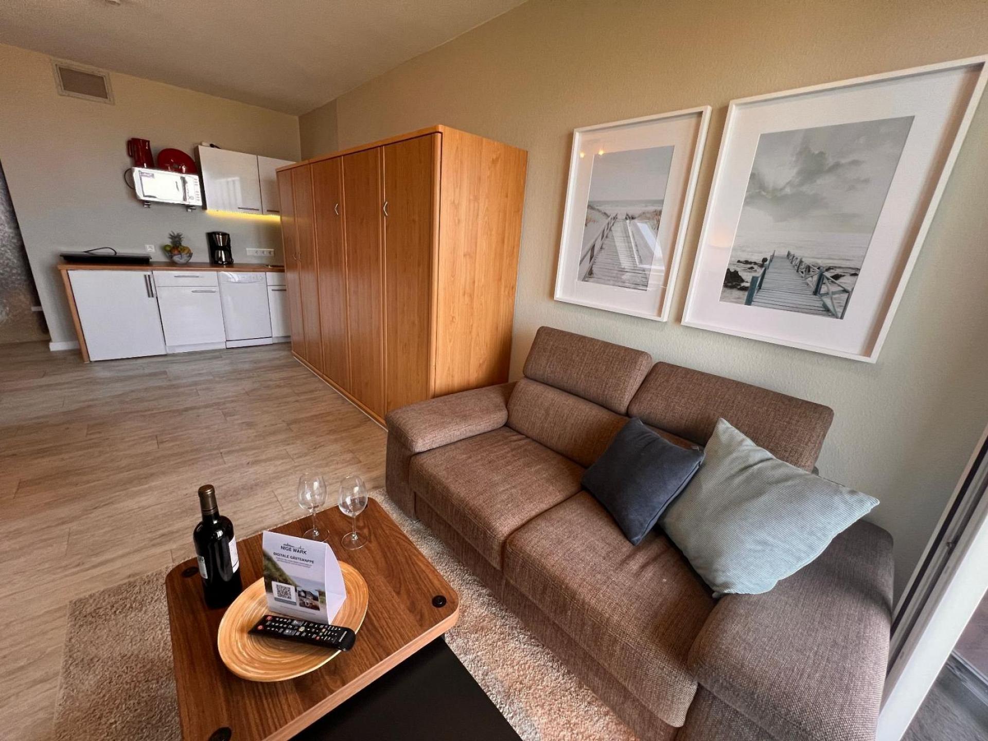 Ferienwohnung NW 42 Balkon mit Meerblick Foto 11