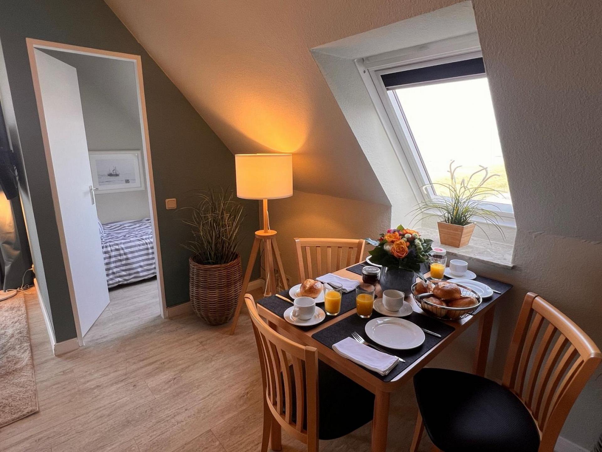 Ferienwohnung NW 42 Balkon mit Meerblick Foto 6
