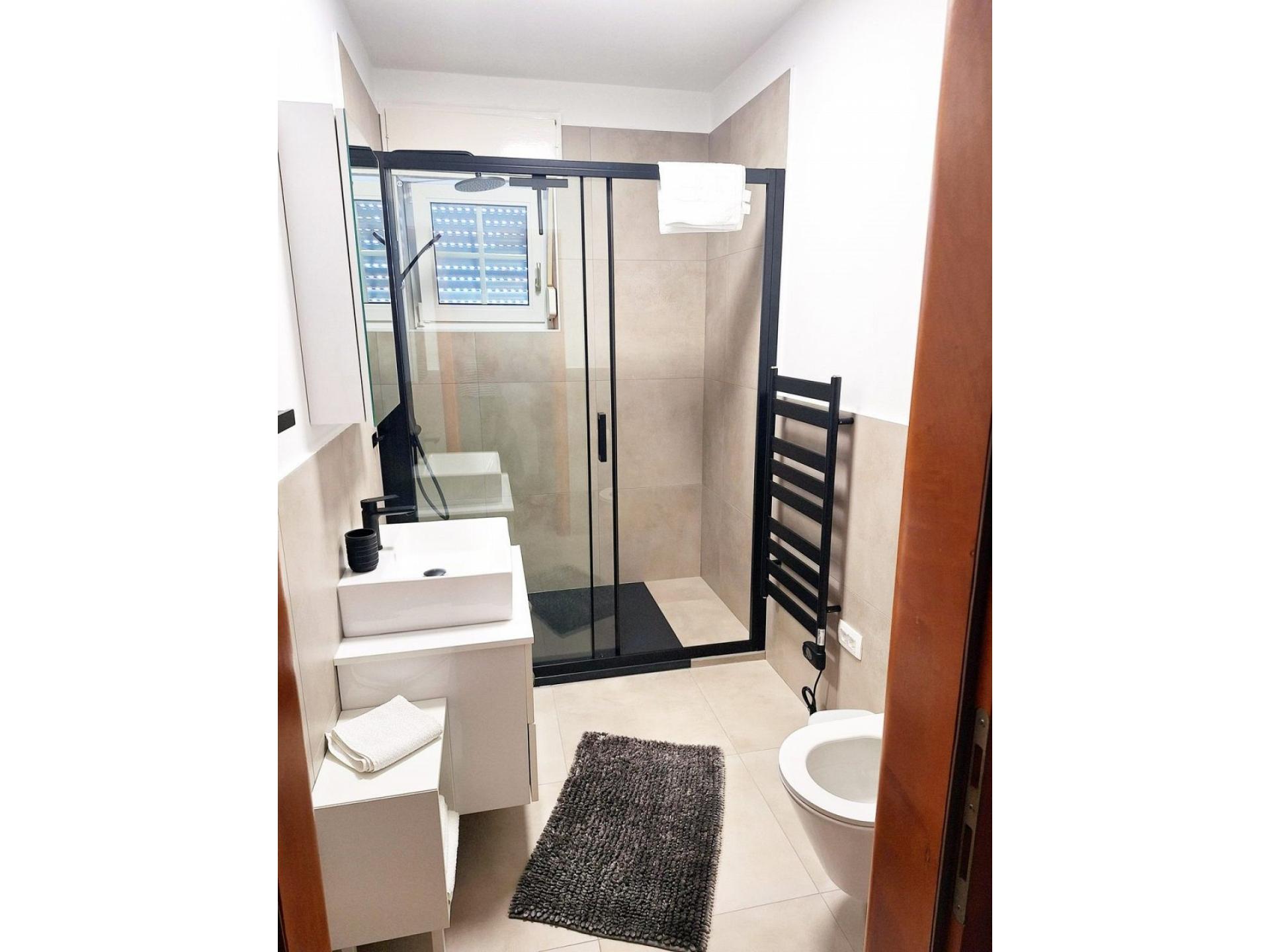 Badezimmer 1