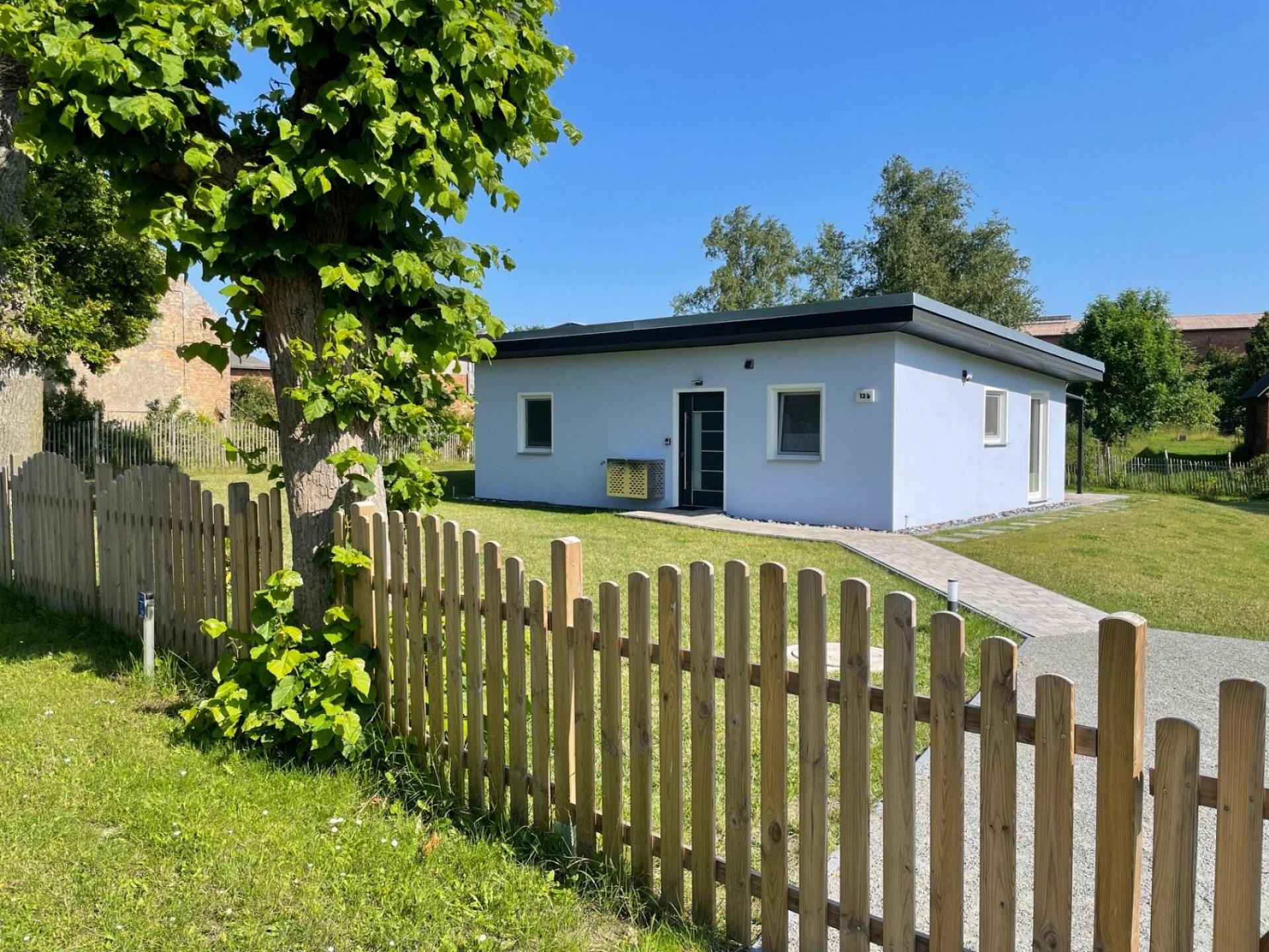 Haus Stra&szlig;enansicht