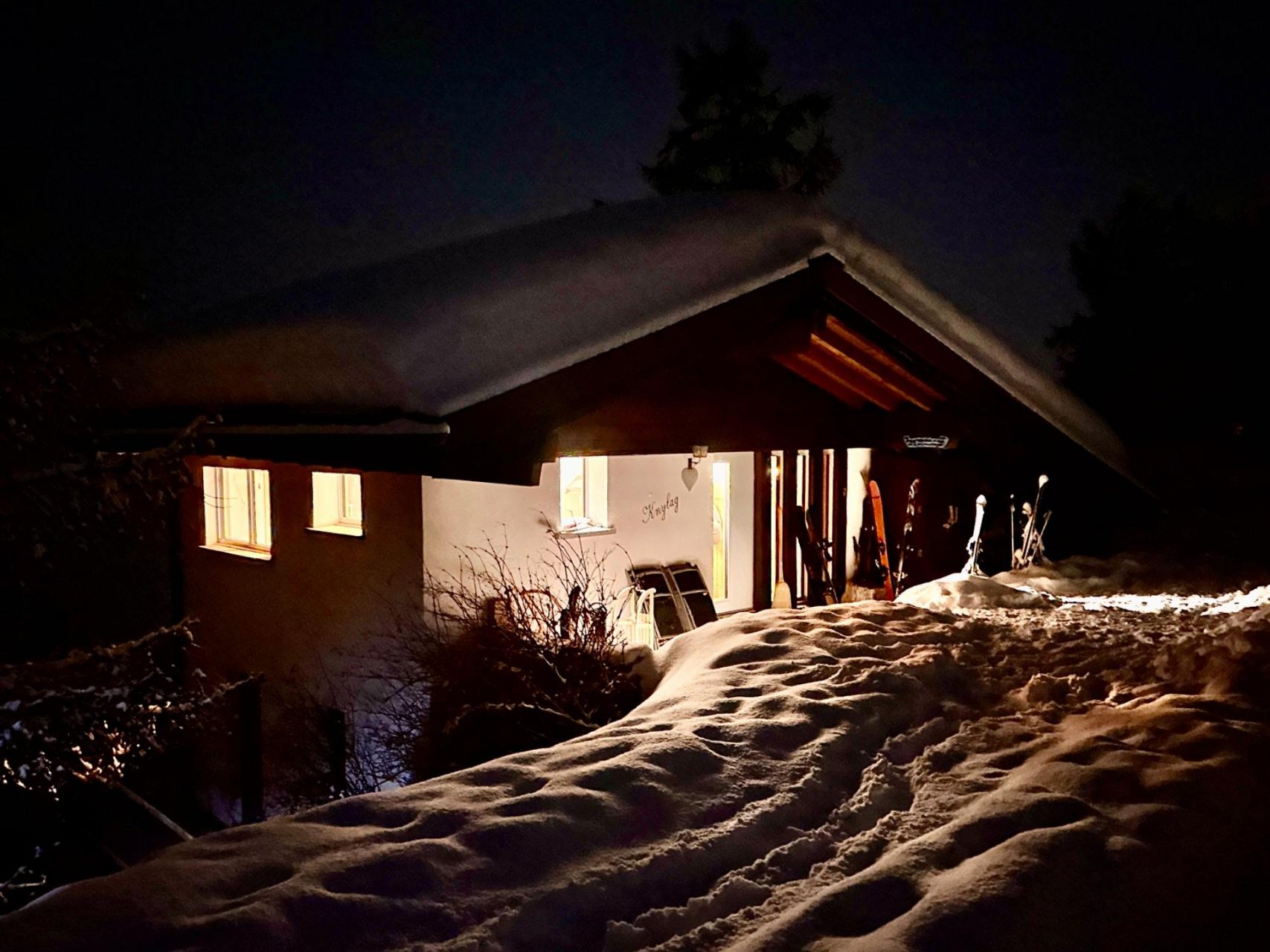 Bei Nacht (kein Nebel)