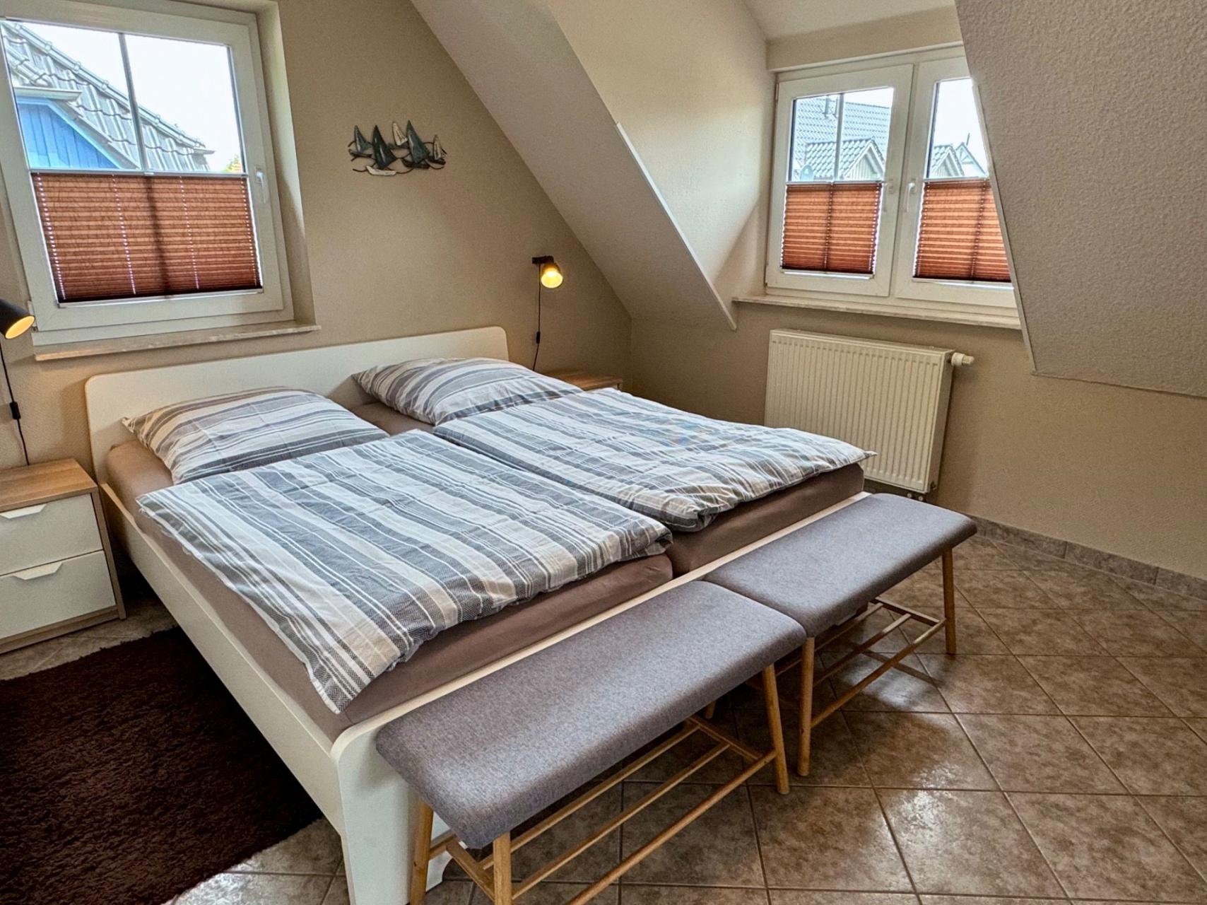 Schlafzimmer 1 im OG