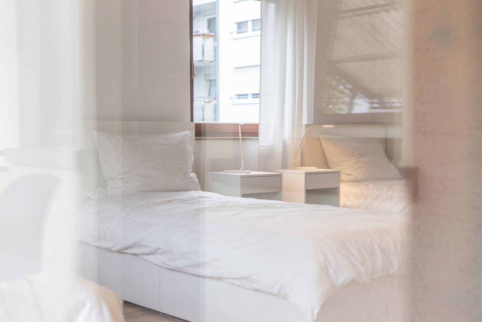 Dreibettzimmer 2 - EG Foto 14